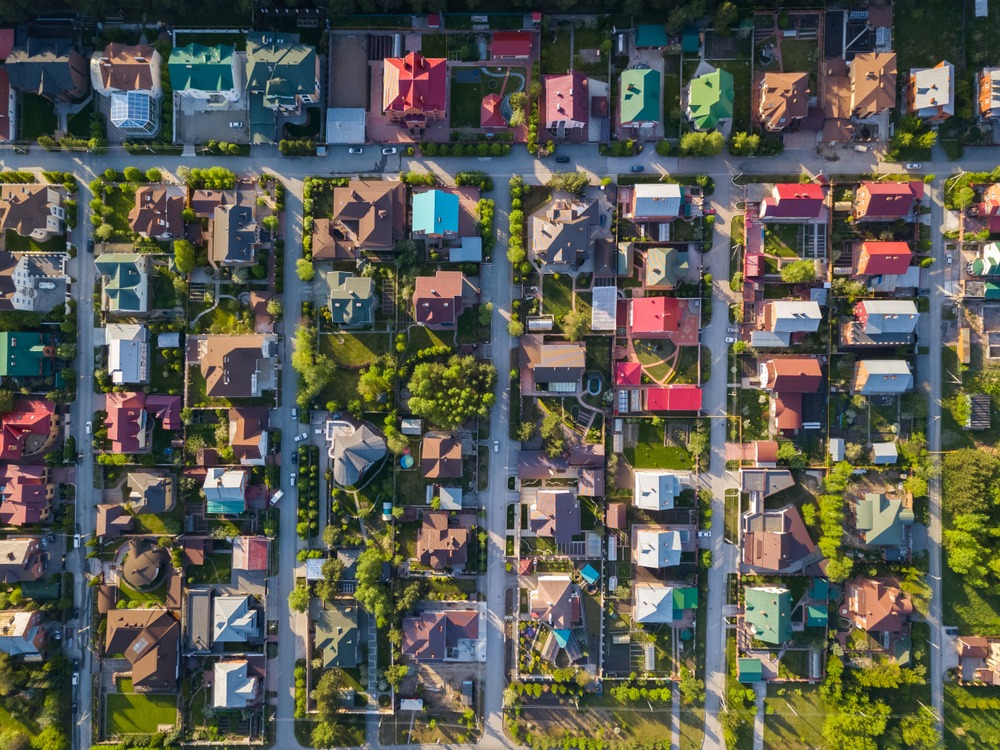 homes in a neighborhood